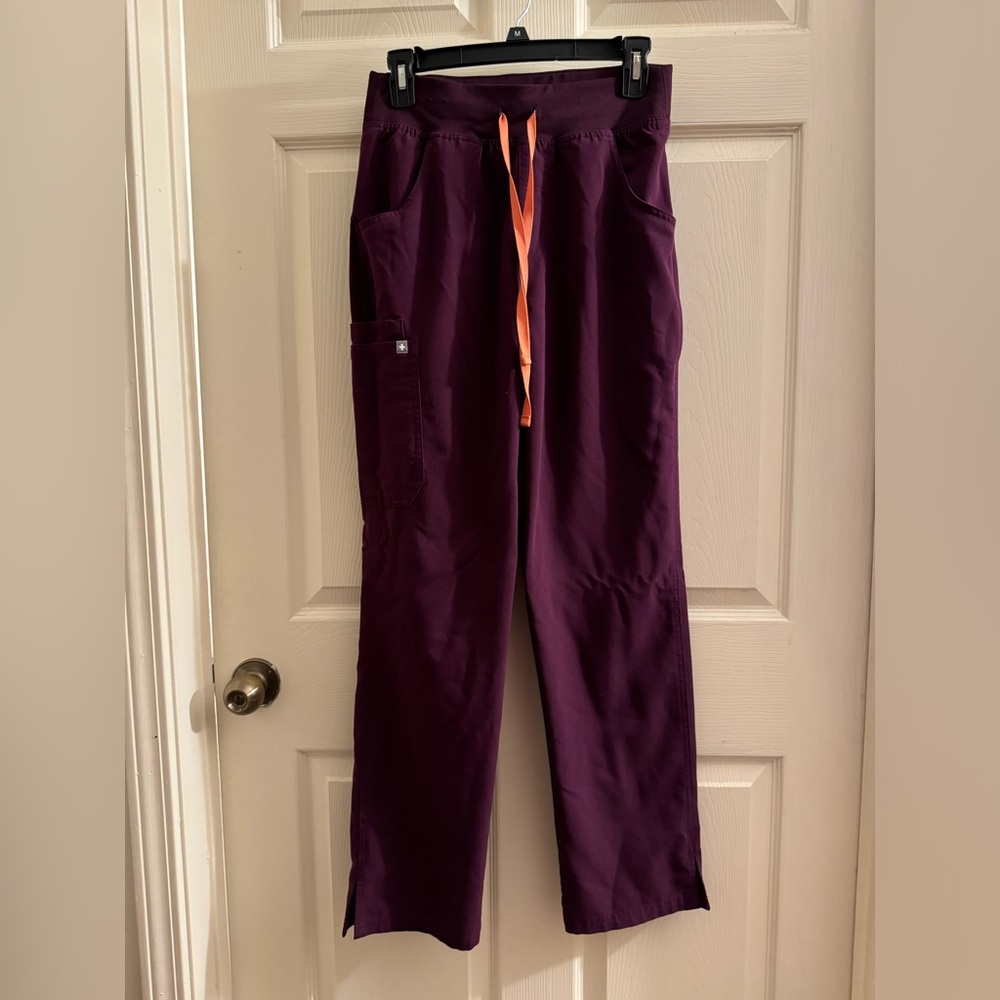 FIGS High Waisted Kade Cargo Scrub Pants